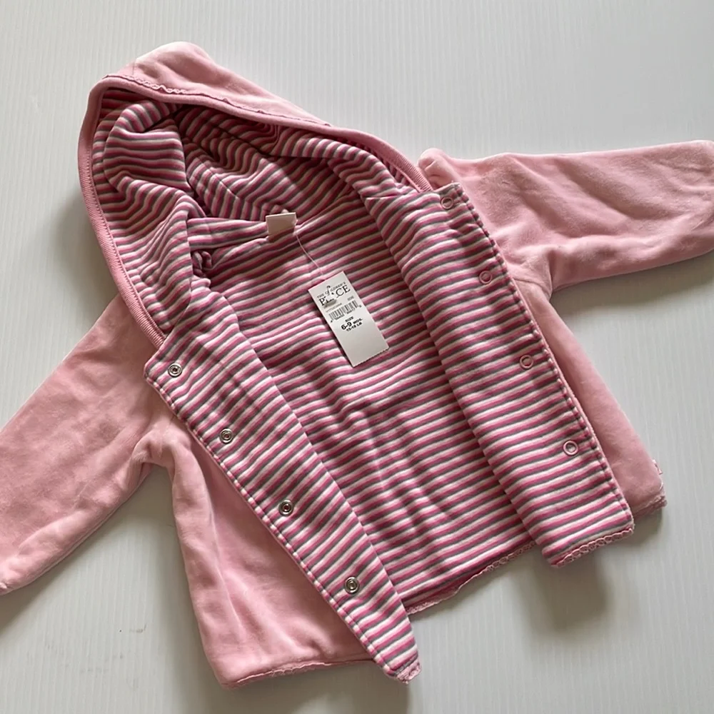 The Children’s place 3 piece set.  Pink Pants, Jacket & bib.  Size 6-9 months